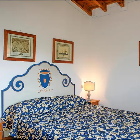 1 Bedroom Gorgeous In Punta Su Turrione Appartement *